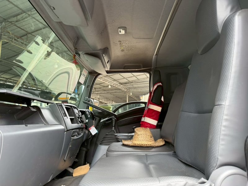 🚛❄️ ขายรถ 10 ล้อตู้เย็น ISUZU FVM240 แรง ปี 62 🚛❄️ ขายรถ 10 ล้อตู้เย็น ISUZU FVM240 แรง ปี 62