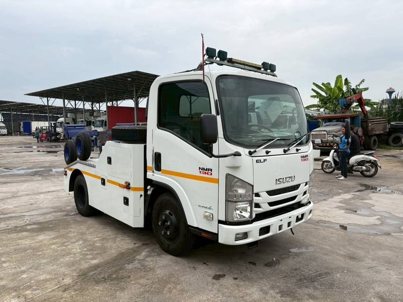 🚨 รถยก 6 ล้อ ISUZU NMR 130 แรง ปี 64 (สภาพใหม่) 🚨 รถยก 6 ล้อ ISUZU NMR 130 แรง ปี 64 (สภาพใหม่)