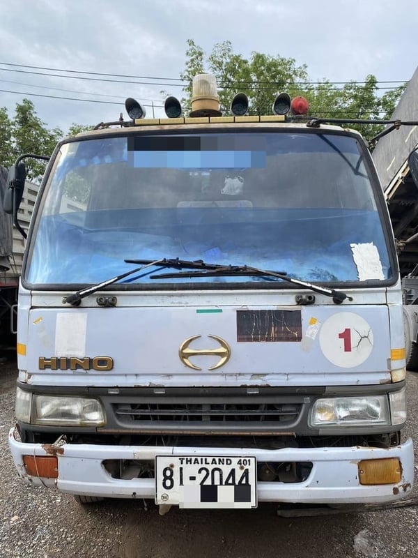 รถสเปย์ยางราคาเบาๆใช้งานได้ปกติ รถสเปย์ยางราคาเบาๆใช้งานได้ปกติ