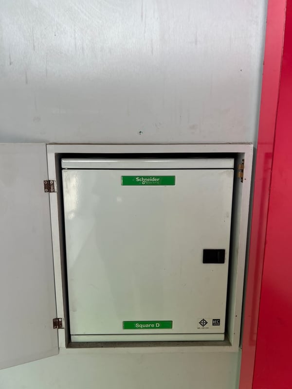 HINO XZU 150แรงม้า รถบรรทุก 6ล้อ ตู้แห้ง ปี2017 เลขไมล์ 30,080 กม. HINO XZU 150แรงม้า รถบรรทุก 6ล้อ ตู้แห้ง ปี2017 เลขไมล์ 30,080 กม.