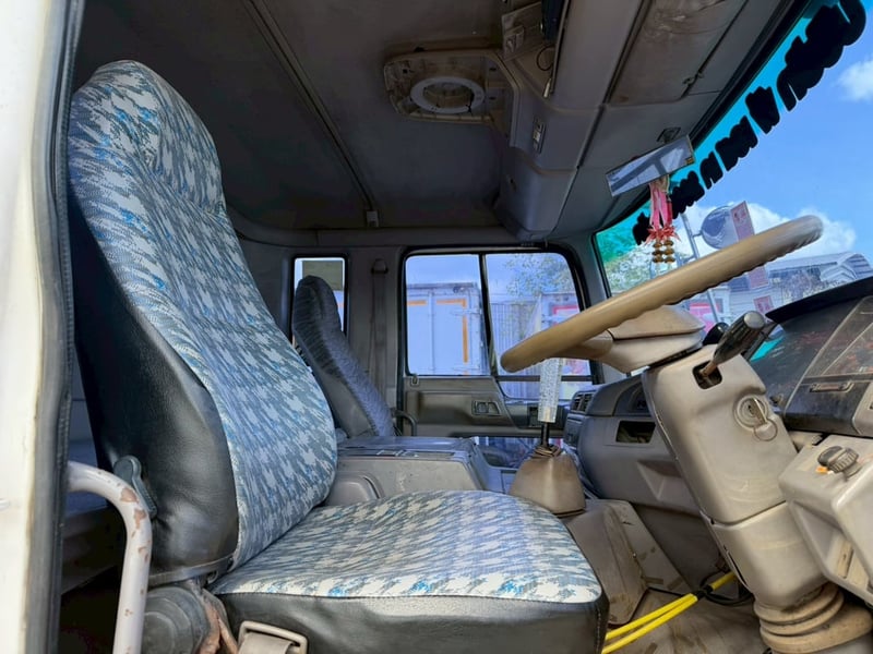 ขายหัวลาก HINO 335 แรง ปี 31 เครื่อง K13C