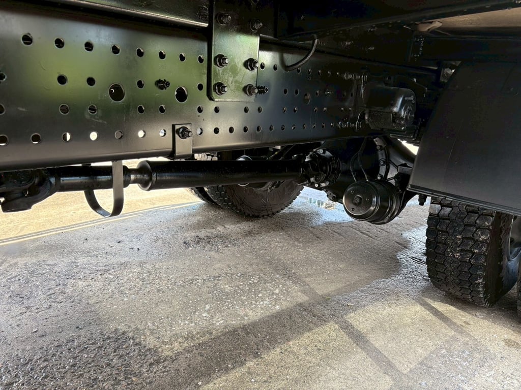 รถหกล้อฮีโน่วิคเตอร์ตู้เย็นทำความย็นตู้ไฟเบอร์เครื่องทพความเย็นเทอร์โมคิงส์