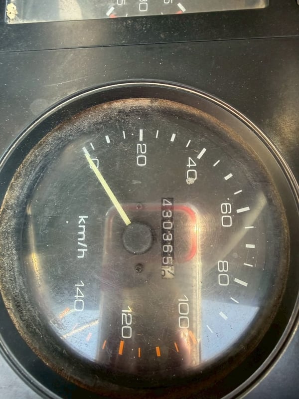 ISUZU FVZ 240แรงม้า รถบรรทุก 10ล้อ บรรทุกน้ำ ปี1995 เลขไมล์ 430,000 กม.