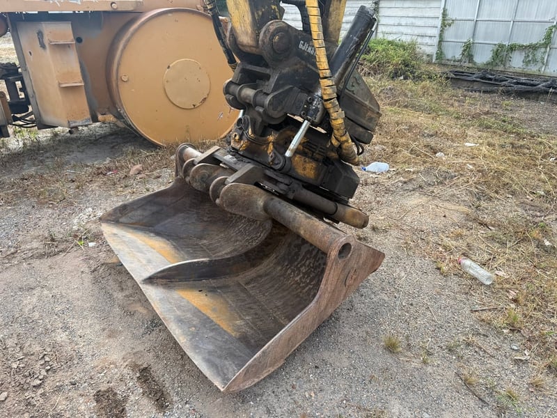 แมคโครล้อยาง โคมัตสุ 160-7EO