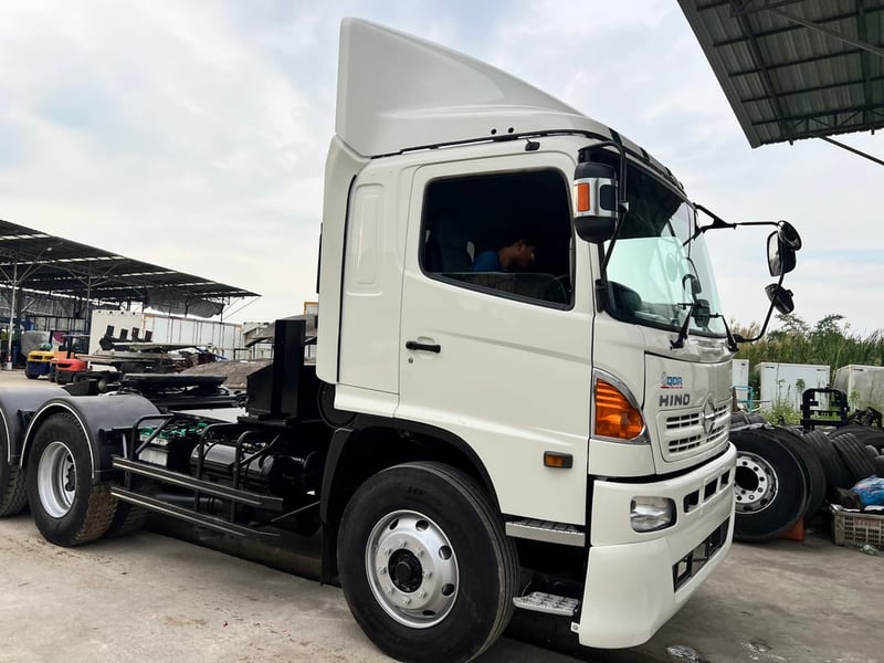 หัวลากฮีโน่344ปี58กะจกไฟฟ้าตัวสุดท้ายยางใหม่พร้อมใช้งาน หัวลากฮีโน่344ปี58กะจกไฟฟ้าตัวสุดท้ายยางใหม่พร้อมใช้งาน