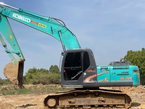 แมคโครkobelco200-8 สภาพพร้อมใช้งานเครื่องดีปั้มดีเอวแน่นแอร์เย็น