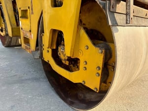 รถบดสั่นสะเทือน SAKAI SW70C (หน้าเหล็ก-หลังเหล็ก)(เบรคดาวน์)​ ​รุ่นยอดนิยม