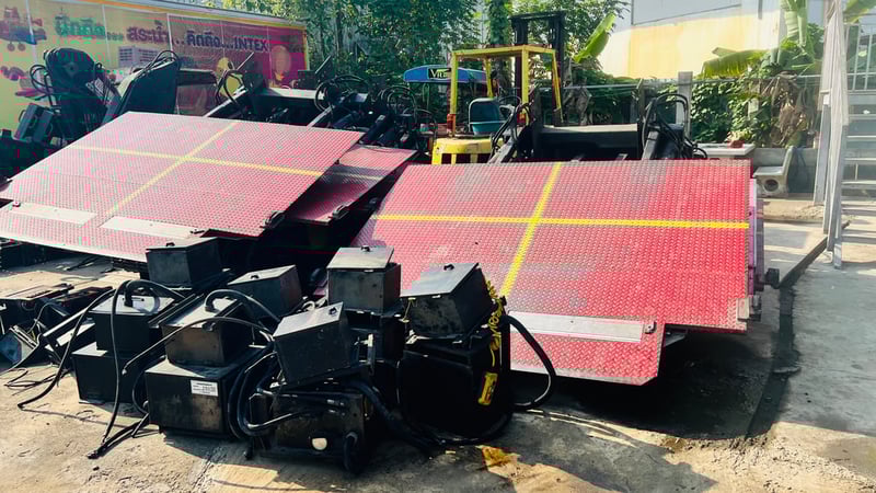 ลิฟท์ติดรถหกล้อและสิบล้อขนาด2ตันยี่ห้องzepro