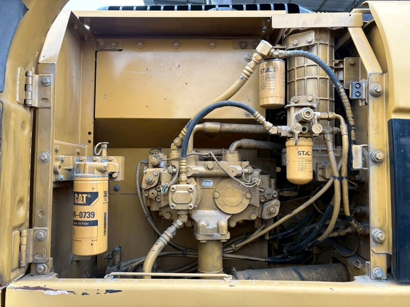 excavators 🚜 รถแบคโฮ CAT 320D-E (มีเล่มทะเบียน!) มีไลน์หัวเจาะ กล้องมองหลัง