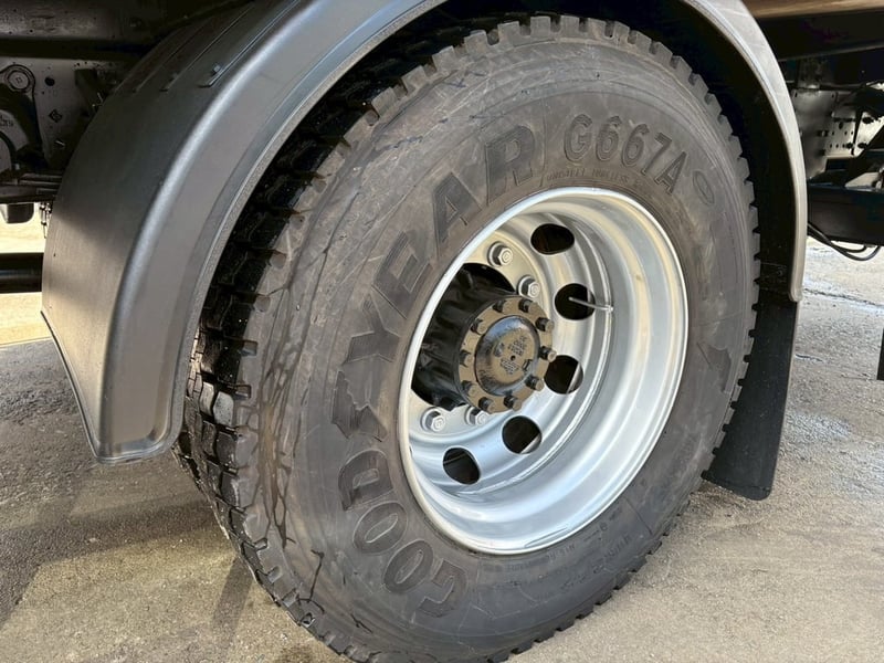 รถหกล้อฮีโน่วิคเตอร์ตู้เย็นทำความย็นตู้ไฟเบอร์เครื่องทพความเย็นเทอร์โมคิงส์