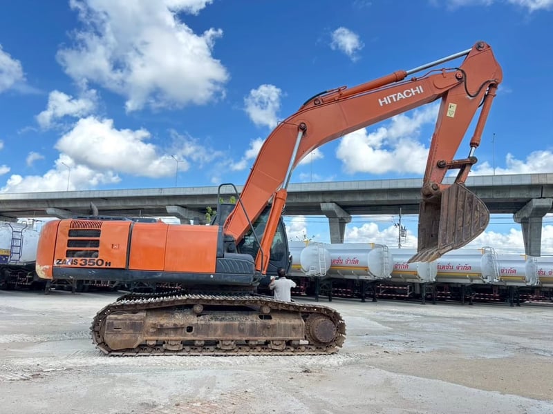 รถแบ็คโฮ HITACHI ZX350H ปี65 มีเอกสารเล่มทะเบียน รถแบ็คโฮ HITACHI ZX350H ปี65 มีเอกสารเล่มทะเบียน