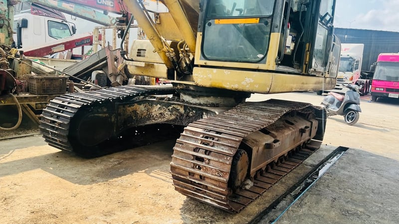 แมคโคร200-8n1โคมัสสึมีกล้องหลังสภาพเก่าเก็บ