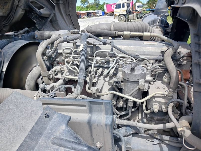 หัวลาก6ล้อฮีโน่วิคเตอร์260แรงปี60