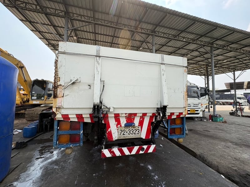 รถอีซูซุ10ล้อเพลาเดียวเครื่อง270แรงปี52 สภาพพร้อมใช้เครื่องดีแอร์เย็น รถอีซูซุ10ล้อเพลาเดียวเครื่อง270แรงปี52 สภาพพร้อมใช้เครื่องดีแอร์เย็น