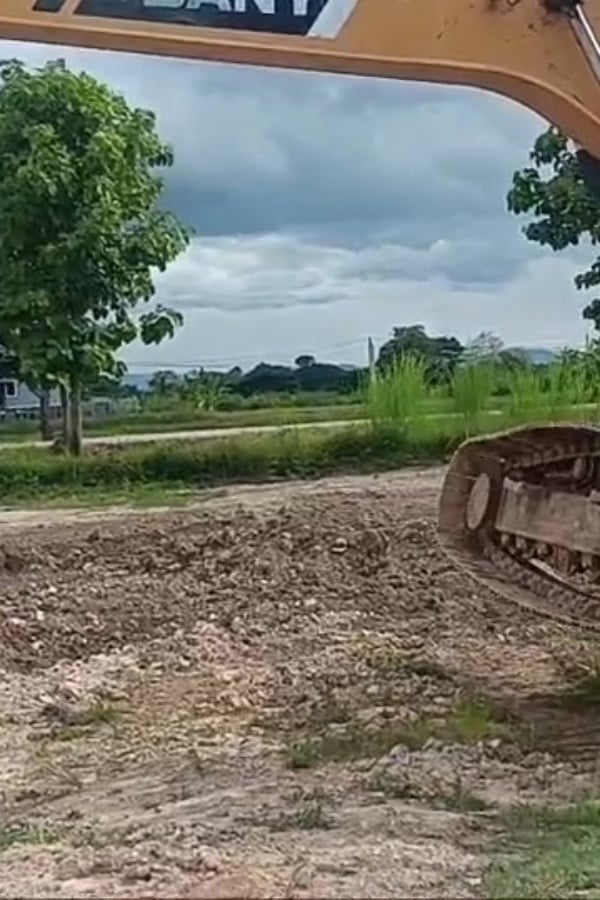 แมคโครซานี215Cสภาพสมบรูณ์เครื่องปั้มสมบรูณ์ ชม.น้อยสภาพดี แมคโครซานี215Cสภาพสมบรูณ์เครื่องปั้มสมบรูณ์ ชม.น้อยสภาพดี