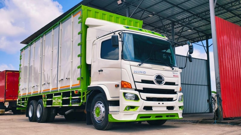 10ล้อฮีโน่วิคเตอร์ตู้10บานตู้ต่อใหม่ยางใหม่