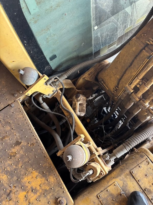 แมคโคร200-8n1โคมัสสึมีกล้องหลังสภาพเก่าเก็บ