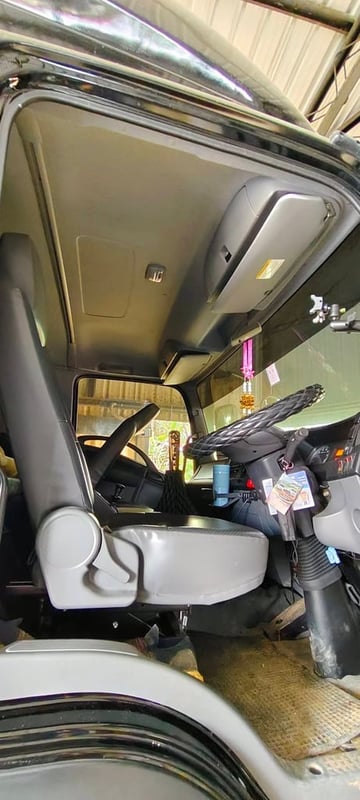 หกล้ออีซูซุFTR240ตู้ปีกนกไฮโดริคติดลิฟท้ายต่ออู่ซุ่นชัย หกล้ออีซูซุFTR240ตู้ปีกนกไฮโดริคติดลิฟท้ายต่ออู่ซุ่นชัย