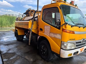 รถหกล้อดูดสิ่งปฎิกูลส้วมไขมันเครื่อง136แรง รถหกล้อดูดสิ่งปฎิกูลส้วมไขมันเครื่อง136แรง