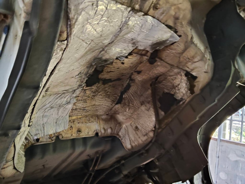 HINO FC 175แรงม้า รถบรรทุก 6ล้อ กระบะคอกสูง ปี2016 เลขไมล์น้อยกว่า 500,000 กม.