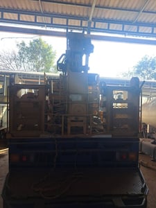 รถสว่านเจาะเสาไฟฟ้า ยี่ห้ออาชิ ขับเคลื่อน4ล้อ