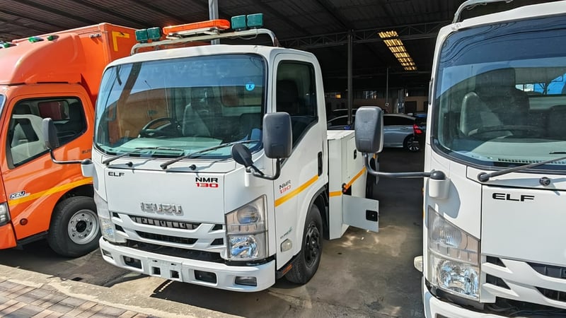 รถยก 6 ล้อ ISUZU NMR 130 ปี 64 ออปชั่นล้น พร้อมลุยงานลากจูง