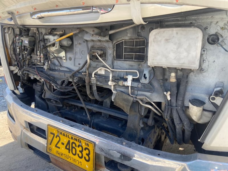 หัวลาก6ล้อฮีโน่วิคเตอร์260แรงปี60