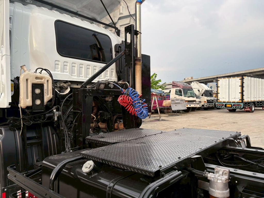 หัวลาก360ปี58ตัวไอดีทองสภาพสดมากยางใหม่ หัวลาก360ปี58ตัวไอดีทองสภาพสดมากยางใหม่