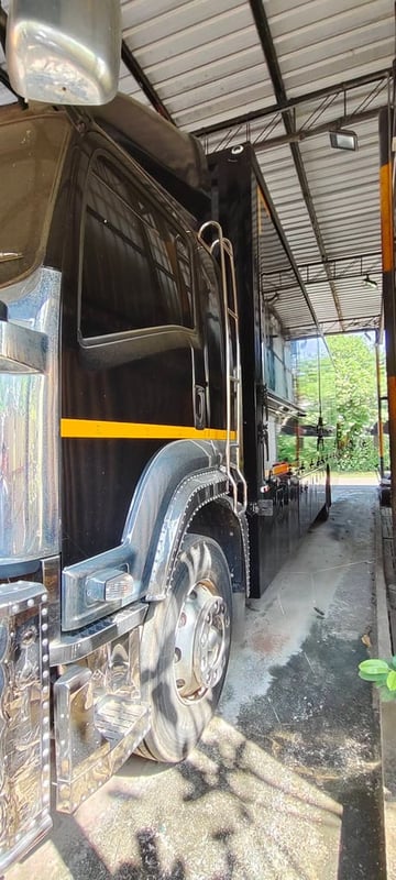 หกล้ออีซูซุFTR240ตู้ปีกนกไฮโดริคติดลิฟท้ายต่ออู่ซุ่นชัย หกล้ออีซูซุFTR240ตู้ปีกนกไฮโดริคติดลิฟท้ายต่ออู่ซุ่นชัย