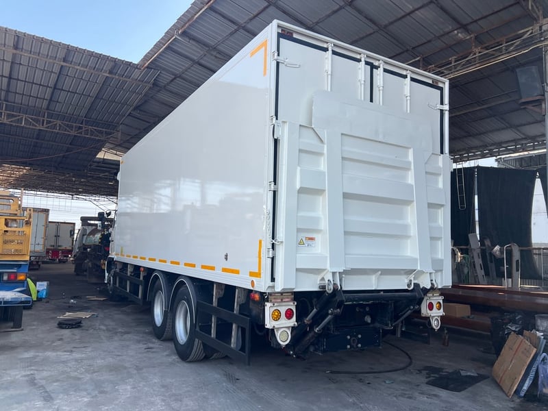 10ล้อฮีโน่วิคเตอร์สภาพพร้อมใช้ยางใหม่เก็บรายละเอียดใหม่