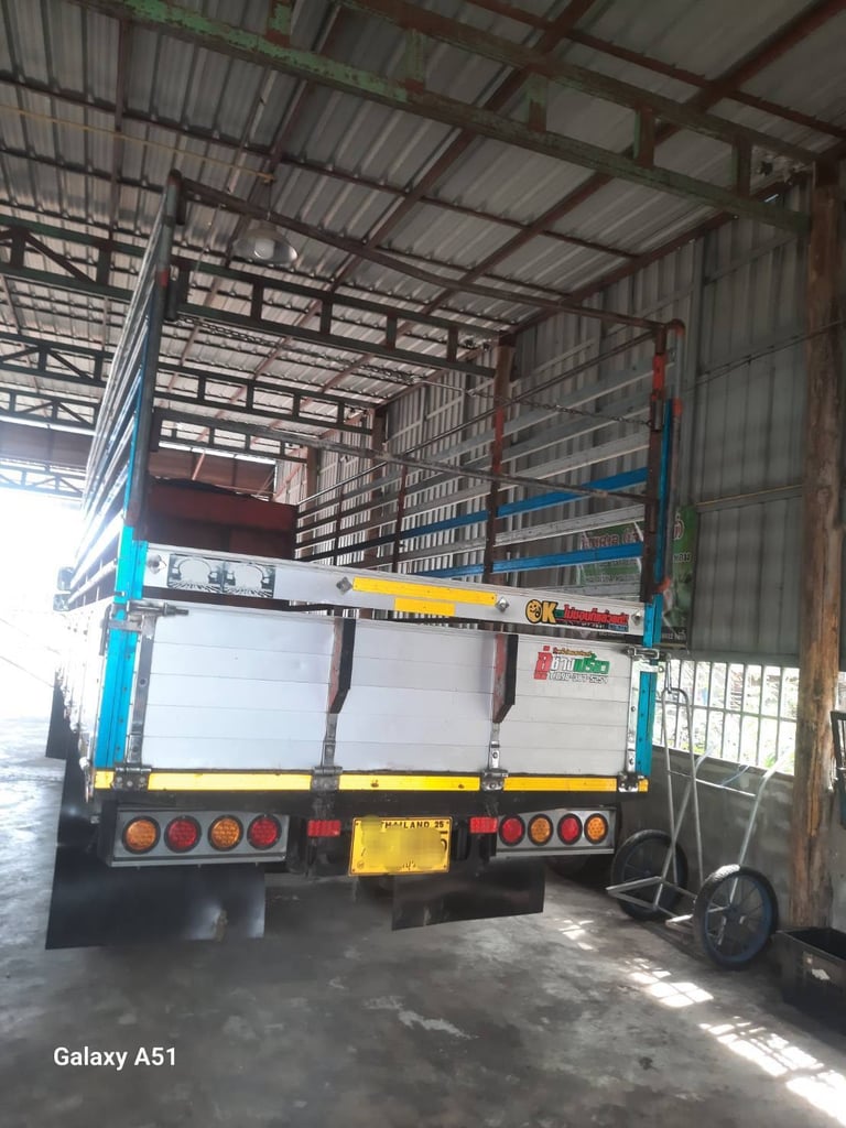 HINO FC 175แรงม้า รถบรรทุก 6ล้อ กระบะคอกสูง ปี2016 เลขไมล์น้อยกว่า 500,000 กม.