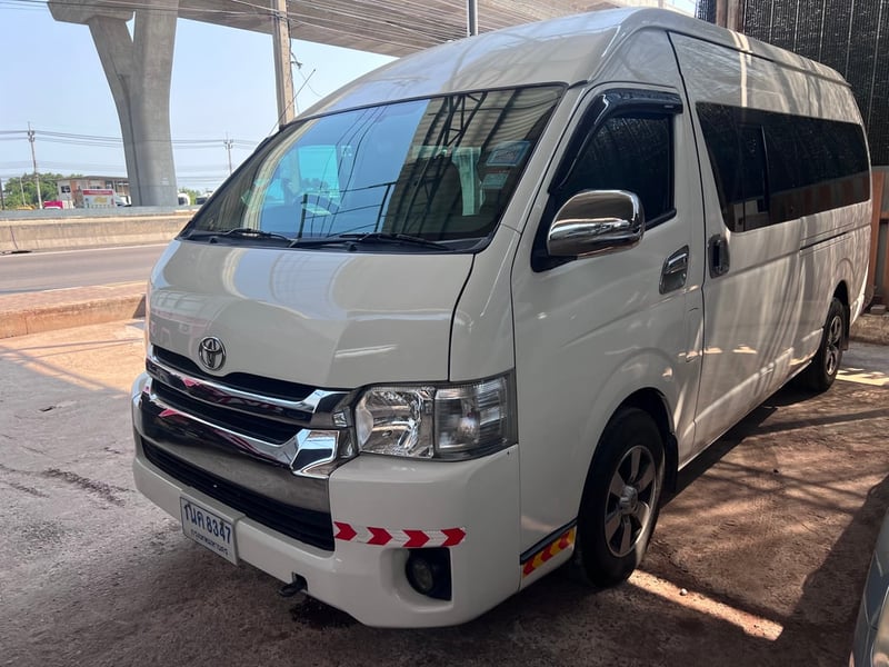 ขายรถตู้โตโยต้าคอมมูนิเตอร์