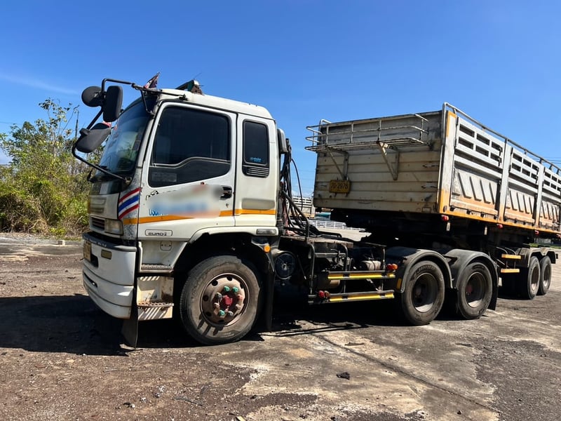 หัวลากอีซูซุ270แรงปี47-48ราคาเบาๆเครื่องดียางดี ตามสภาพ