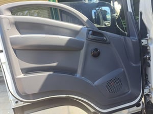 หกล้ออีซูซุFRR210ยาว5.6ม.กะบะคอกเปิดข้าง