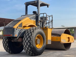 รถบดสั่นสะเทือนวอลโว่sd110เอกสารพร้อมเล่มทะเบียน