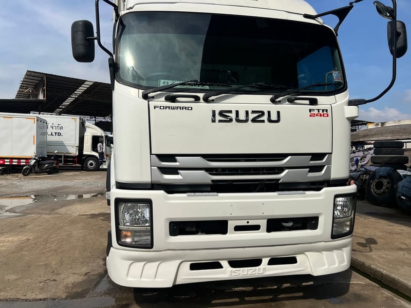 10ล้อแปลงอีซูซุ240ปี65ตู้เย็น7.6เมตร