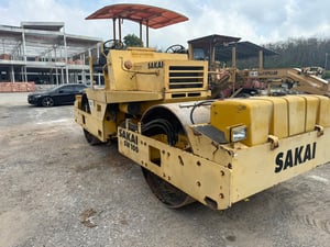 รถบดล้อเหล็กซาไกรถบเล้อเหล็ก sw100สั่นสะเทือน