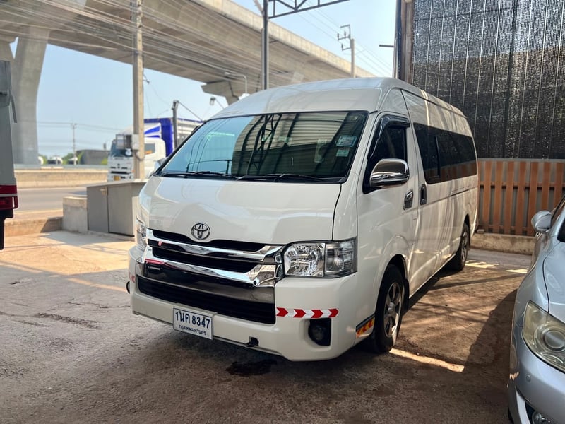 ขายรถตู้โตโยต้าคอมมูนิเตอร์