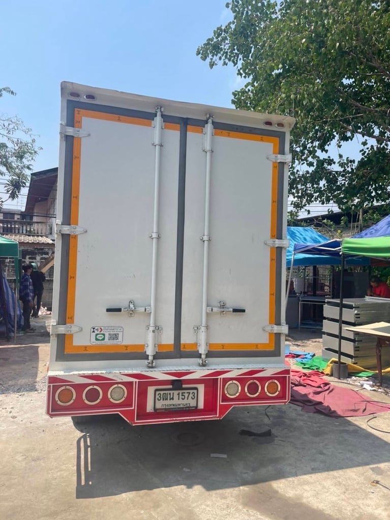 4ล้อไม่ติดเวลาNLR130ปี65ไมล์น้อยตู้แห้ง