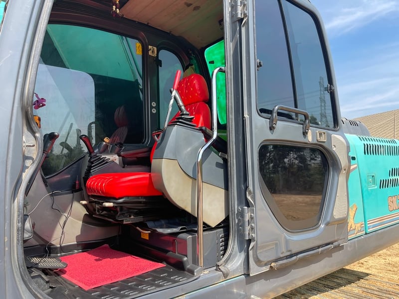 แมคโครkobelco200-8 สภาพพร้อมใช้งานเครื่องดีปั้มดีเอวแน่นแอร์เย็น