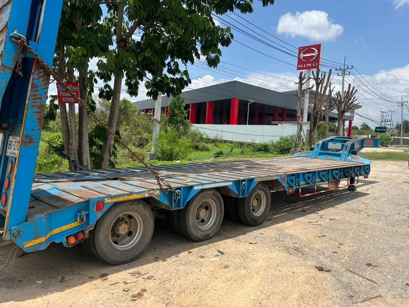 หางโลเบทแท่นเตี้ย3เพลา12.5ม.มีสะพานท้ายไฮโดรริค หางโลเบทแท่นเตี้ย3เพลา12.5ม.มีสะพานท้ายไฮโดรริค