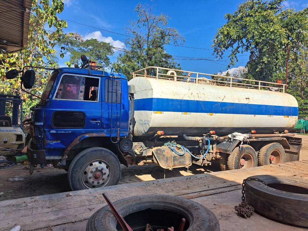 ขายรถน้ำ2เพลาฮีโน่227สเปย์น้ำ