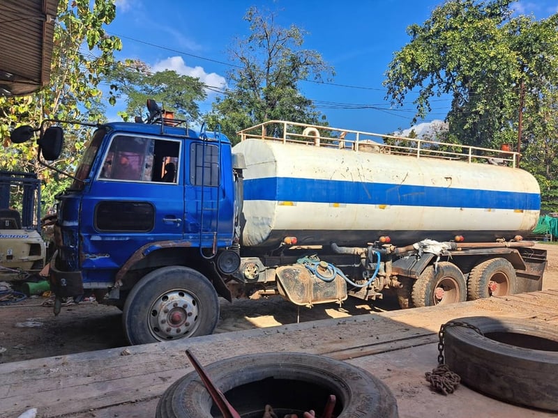 ขายรถน้ำ2เพลาฮีโน่227สเปย์น้ำ