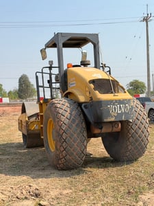 รถบดสั่นสะเทือน2เปลือก2เพลาวอลโว่สภาพดีเอกสารเล่มทะเบียน