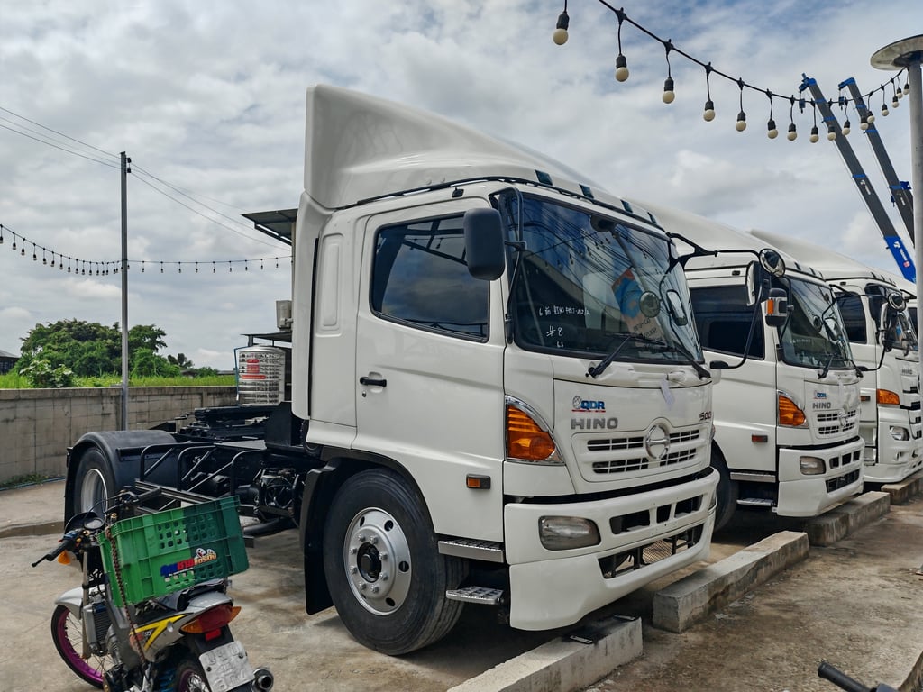 หัวลาก 6 ล้อ HINO MEGA 500 ปี 56 สวย พร้อม หัวลาก 6 ล้อ HINO MEGA 500 ปี 56 สวย พร้อม
