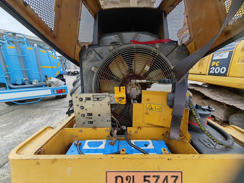 🚧 รถบดสั่นสะเทือน CAT CP76 ปี 2011 (NEW!) 🚧 รถบดสั่นสะเทือน CAT CP76 ปี 2011 (NEW!)