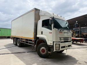 🚛❄️ ขายรถ 10 ล้อตู้เย็น ISUZU FVM240 แรง ปี 62 🚛❄️ ขายรถ 10 ล้อตู้เย็น ISUZU FVM240 แรง ปี 62