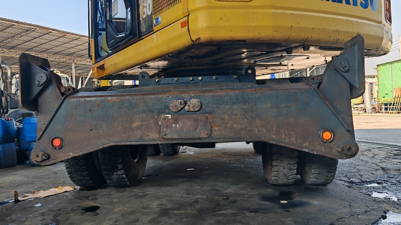 แมคโครล้อยาง โคมัตสุ 160-7EO