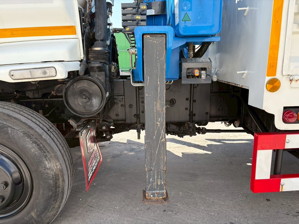 ♨️10 ล้อ 2 เพลา ติดเครน 5.5 ตัน ISUZU FVZ 200 แรง ♨️10 ล้อ 2 เพลา ติดเครน 5.5 ตัน ISUZU FVZ 200 แรง