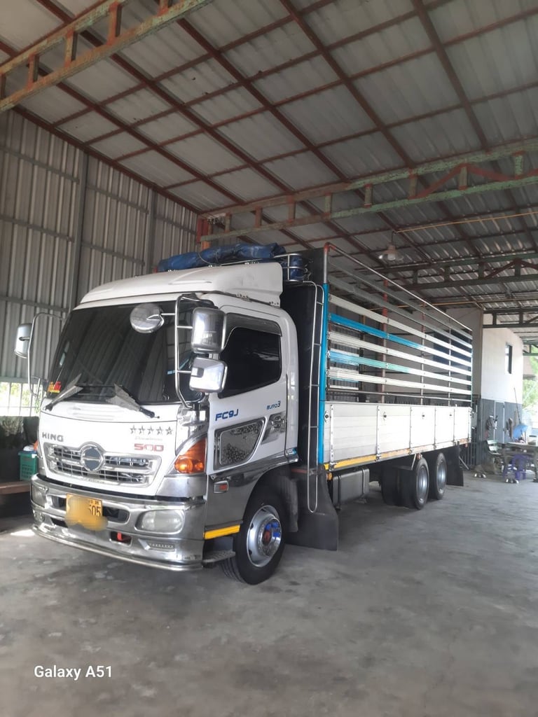 HINO FC 175แรงม้า รถบรรทุก 6ล้อ กระบะคอกสูง ปี2016 เลขไมล์น้อยกว่า 500,000 กม.
